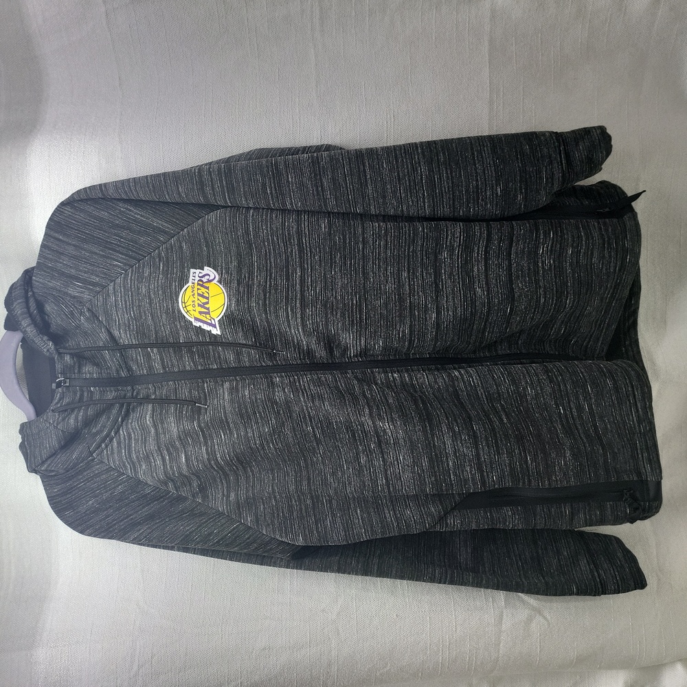 NBA - LA Lakers Zippered Hoodie Size X Large  NWOT